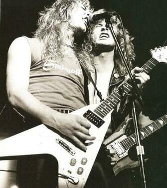 James Hetfield And Dave Mustaine Singing Together Early