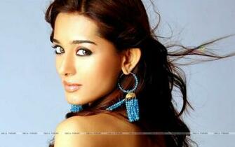 Amrita Rao Pictures Wallpaper Size