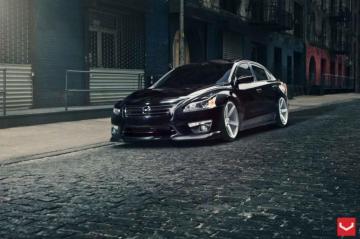 Nissan Altima Wallpaper