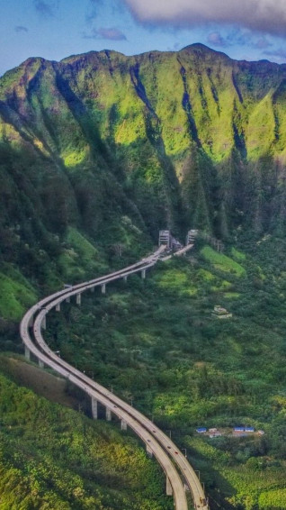 Oahu Hawaii Mountains iPhone Wallpaper