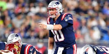 Here S Why You Should Compare Patriots Rookie Qb Mac Jones To Tom