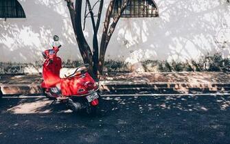 Wallpaper Scooter Moped Street Shadow 4k