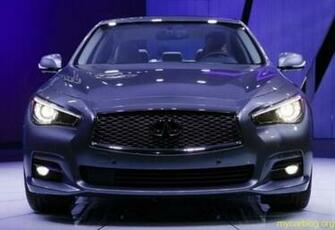 Infiniti Q50 Wallpaper