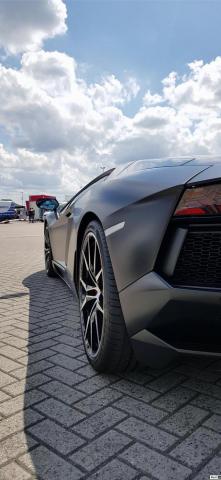 Lamborghini Aventador S iPhone Wallpaper