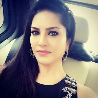 Sunny Leone Beautiful HD Wallpaper