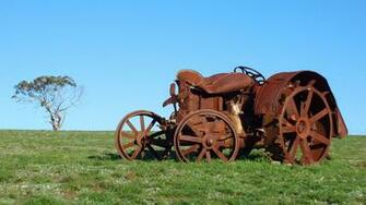 Rusted Tractor Desktop Wallpaper Iskin Co Uk