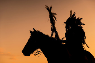 Nativo Americano Fondo De Pantalla HD Caballo Cielo Silueta Estatua Wallpaper