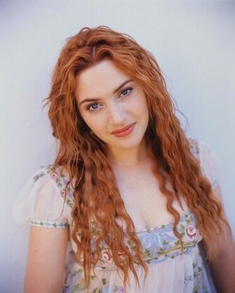 Kate Winslet Titanic Heroine Wallpaper And Profile