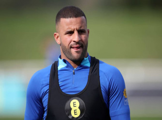 Kyle Walker Blue Jersey Black Vest Wallpaper