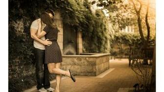 Love Hug Kiss Wallpaper HD