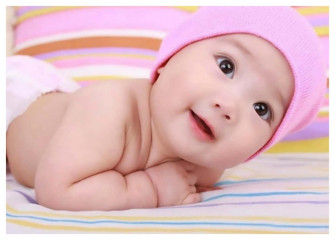 Pink Bonnet Baby Smile Picture Wallpaper