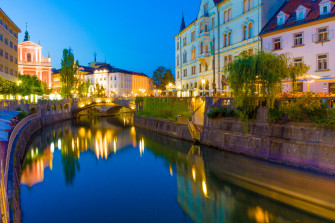 Reflection Night Light Building Canal River Ljubljana Slovenia Wallpaper