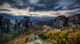 Religious Meteora Wallpaper