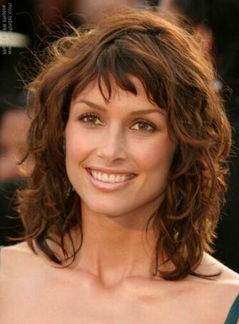 Short Wavy Hairstyles Wallpaper Medium Length Shag