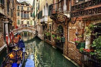 Venice Streets HD Wallpaper Gallery