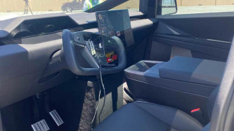 New Interior Pics Show The Tesla Cybertruck Has A Separate Gauge