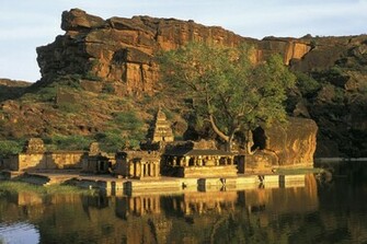 Wallpaper India Cliff Reflection Temple Karnataka Bhutanath