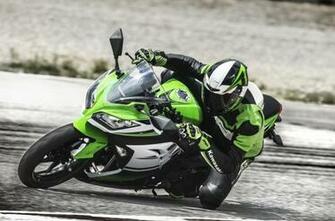 Kawasaki Ninja 30th Anniversary Edition Unwrapped