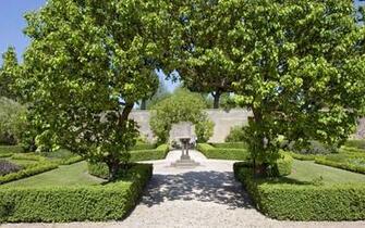 Wallpaper Garden