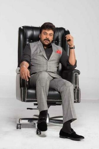 Chiranjeevi Meelo Evaru Koteeswarudu Photo Gallery