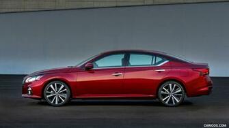Nissan Altima Side HD Wallpaper