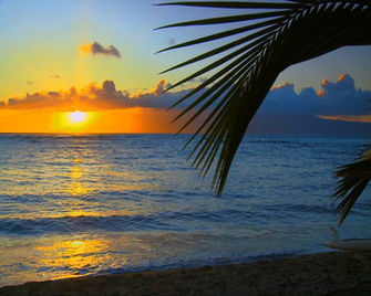 Keonenui Beach In Hawaii Desktop Wallpaper