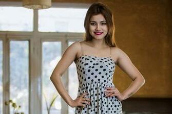 Alisha Sharma HD Wallpaper Sexy