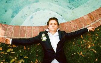 Evan Peters Image Pictures And Wallpaper For