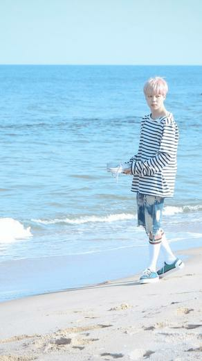 Suga Bts Spring Day Wallpaper Top