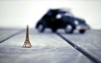Mood Statue Eiffel Tower Blur Bokeh Background Wallpaper