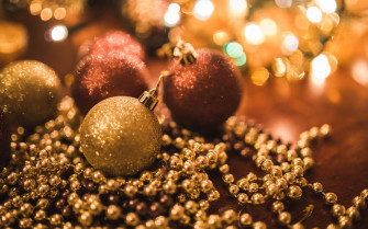Christmas Balls Wallpaper