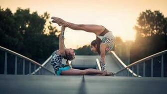 Wallpaper Two Girls Do Gymnastics On The Road