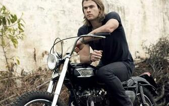 Chris Hemsworth HD Desktop Wallpaper 7wallpaper Net