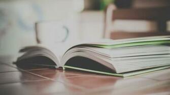 Books Wallpaper