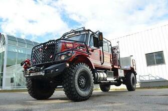 Bulldog High Res Wallpaper Fire Trucks