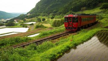 Train Through Rural Japan X