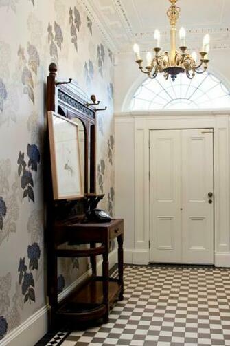 Wallpaper Entryway Honeysuckle Life