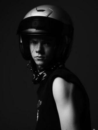 Thomas Brodie Sangster Wallpaper Hot Image Digital Art