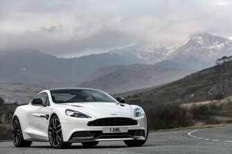 Aston Martin Vanquish Carbon White Front Photo Stratus