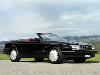 Cadillac Allante Desktop Wallpaper