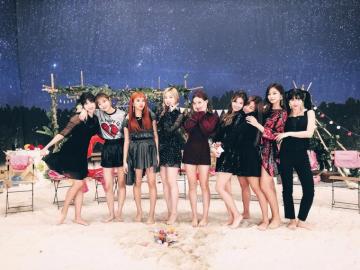 Twice Dtna Jpg Jyp Ent Wallpaper