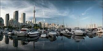 Planet Of Hotels Cn Tower Wallpaper