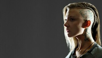 Natalie Dormer Cool Hairstyle In Movie Hunger Games HD Wallpaper