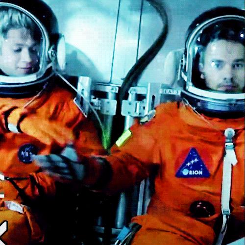 We Ve Got Some Beaut Hq Pics From 1d S Drag Me Down New