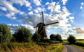 Beautiful Windmill Wallpaper