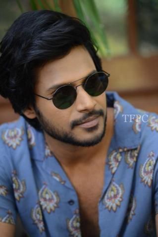 Sundeep Kishan HD Photos At A1 Express Movie Inter Tfpc