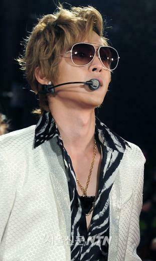 Celebrity Wallpaper Media Pix Kim Hyun Joong On Red Carpet