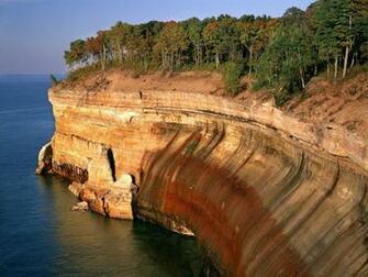 Superior Pictured Rocks National Lakeshore Michigan In Full Screen