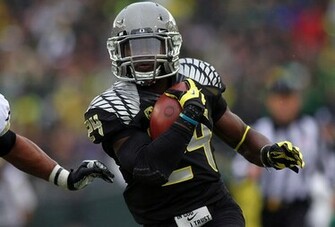 Five Oregon Ducks Two State Beavers Invited To Nfl