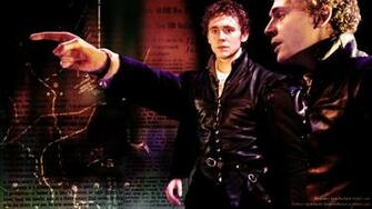 Tom Hiddleston Wallpaper By Botan08